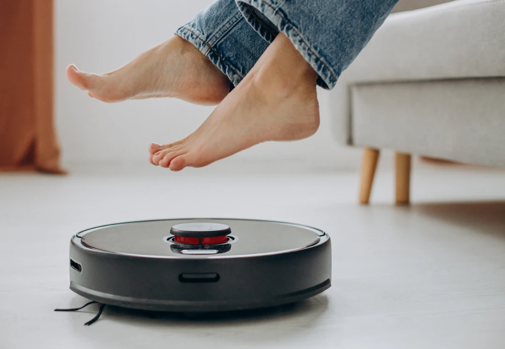 robot vacuum cleaner hardwood floor